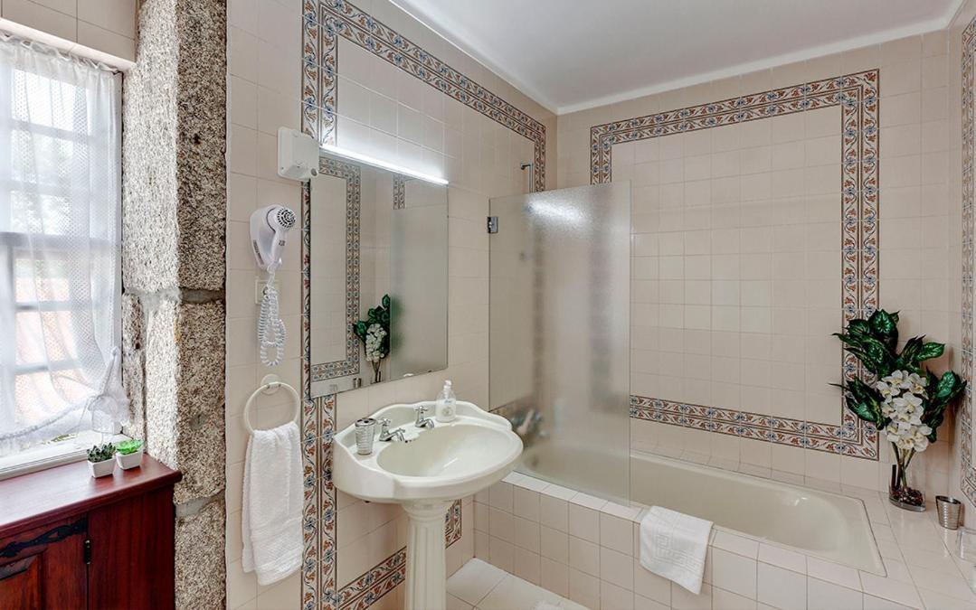 Отель Casa De Abbades Gandra  Экстерьер фото